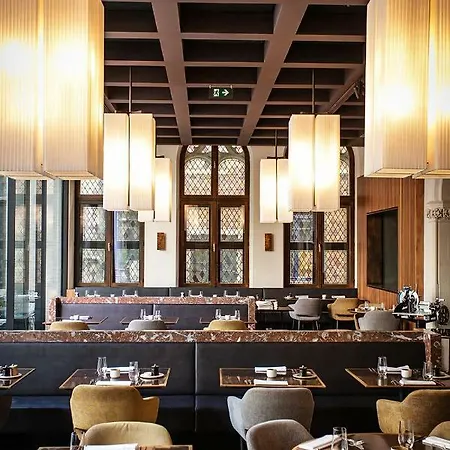 Hotel The Fourth - Tafelrond Leuven